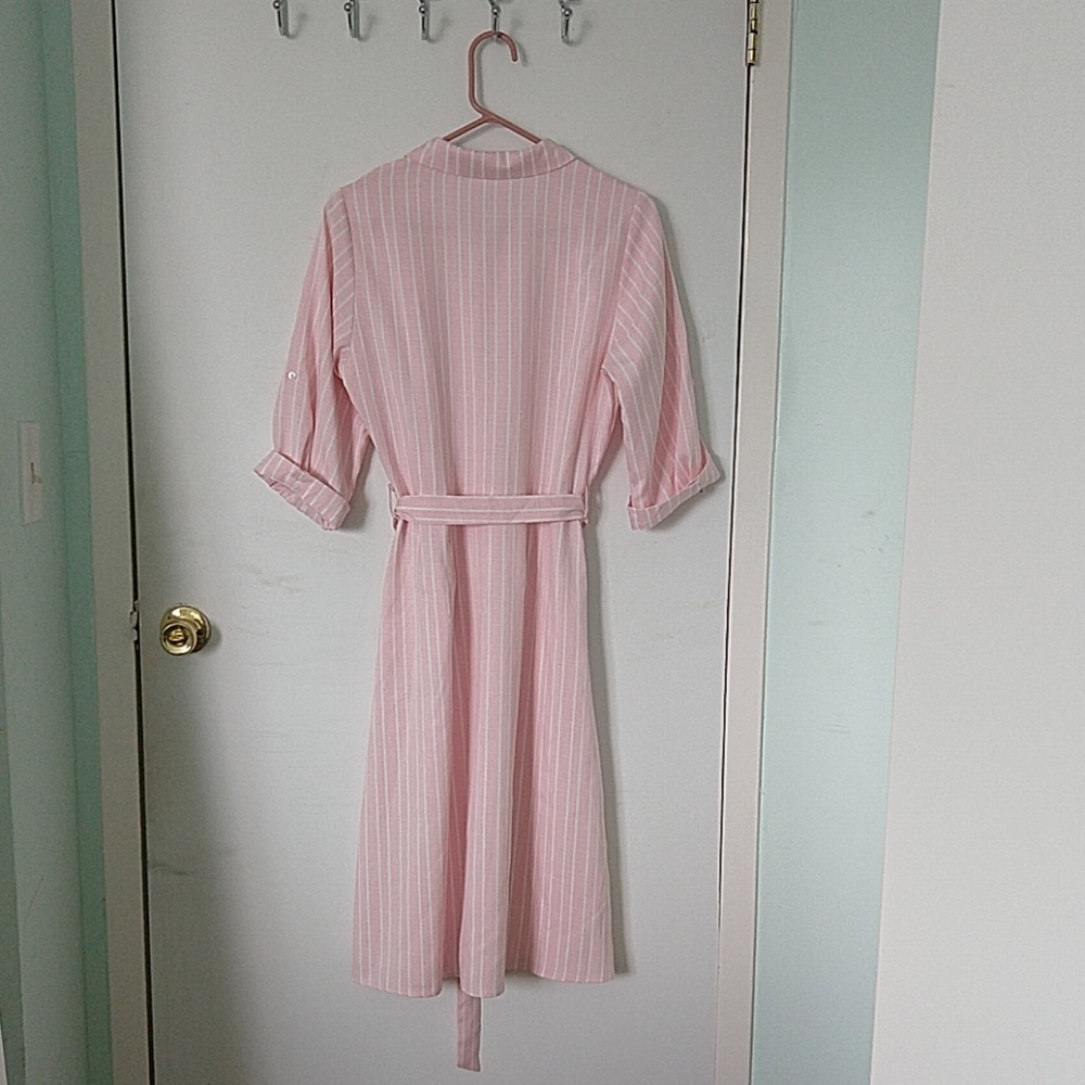 Dress - Picture 2 of 4